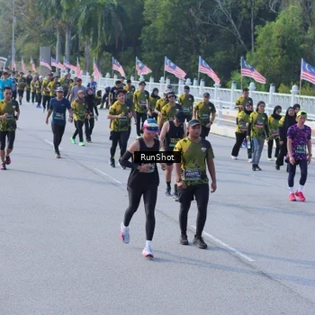 Runner Photo 7132703