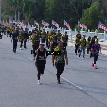 Runner Photo 7132704