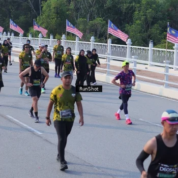 Runner Photo 7132735