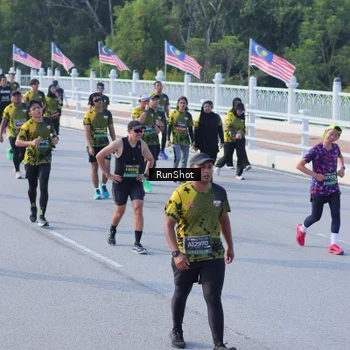 Runner Photo 7132744