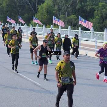 Runner Photo 7132746