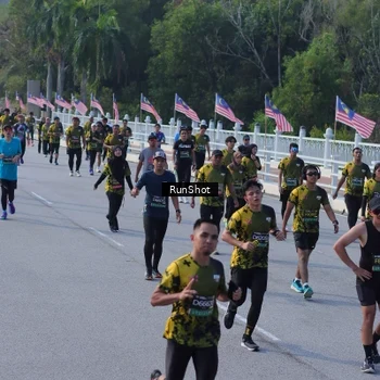 Runner Photo 7132764