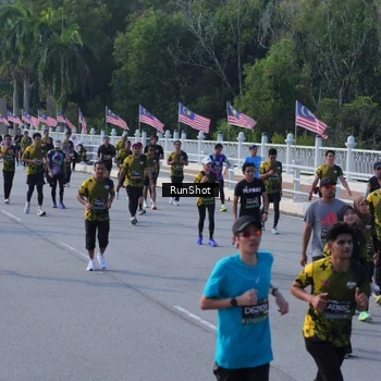 Runner Photo 7132840