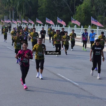 Runner Photo 7132864