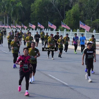 Runner Photo 7132866
