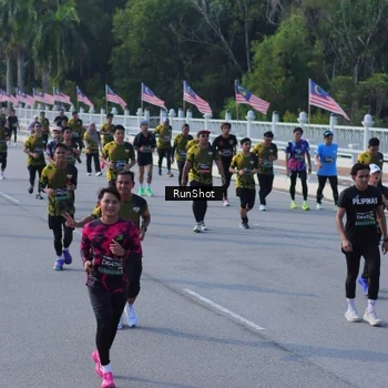 Runner Photo 7132870