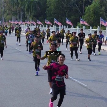 Runner Photo 7132873