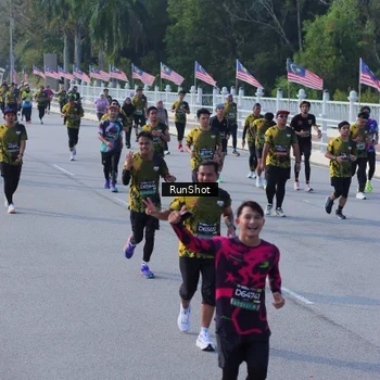 Runner Photo 7132881