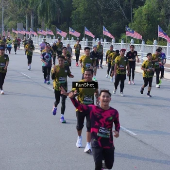 Runner Photo 7132887