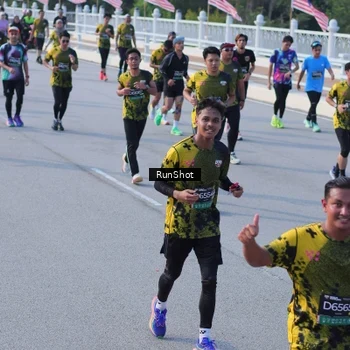 Runner Photo 7132902