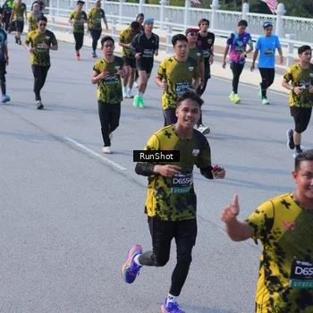 Runner Photo 7132905