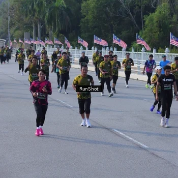 Runner Photo 7132914
