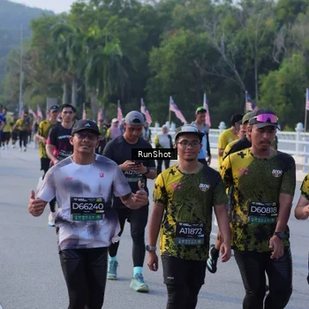 Runner Photo 7132916
