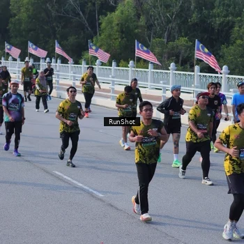 Runner Photo 7132921
