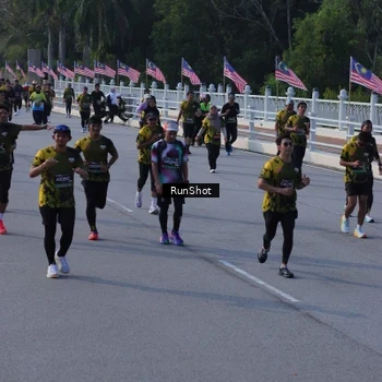 Runner Photo 7132925