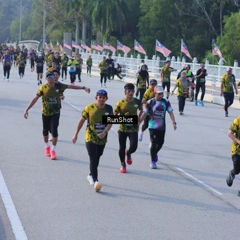 Runner Photo 7132930