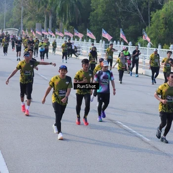 Runner Photo 7132932