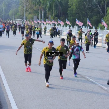 Runner Photo 7132933