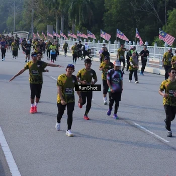 Runner Photo 7132935