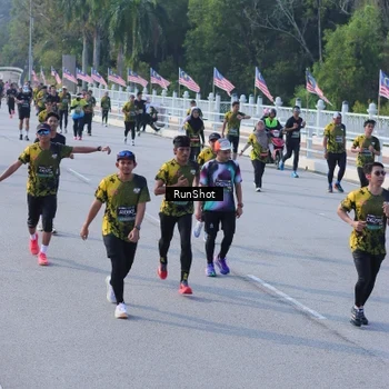 Runner Photo 7132938