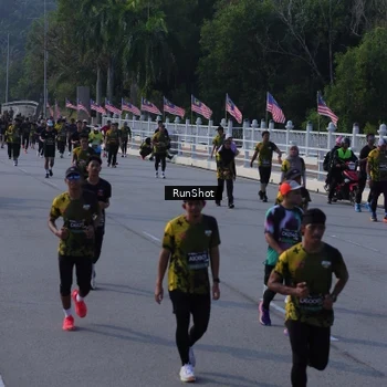 Runner Photo 7132942