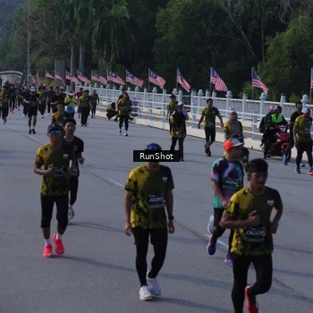 Runner Photo 7132944