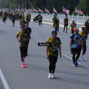 Runner Photo 7132954