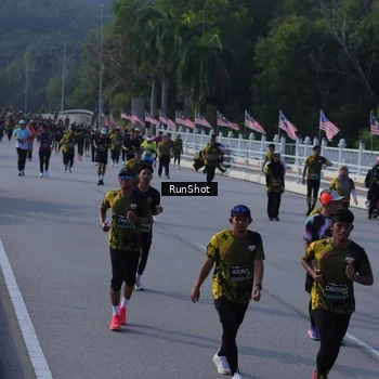 Runner Photo 7132997