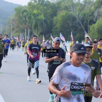 Runner Photo 7133000