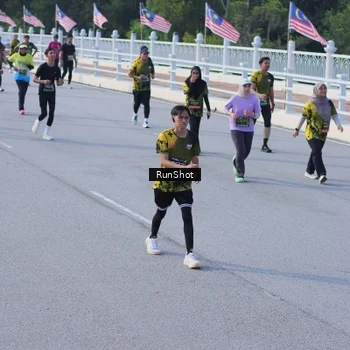 Runner Photo 7133004