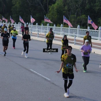 Runner Photo 7133008