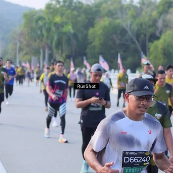 Runner Photo 7133013