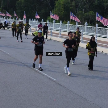 Runner Photo 7133019