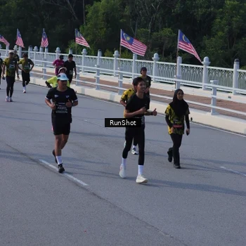 Runner Photo 7133024
