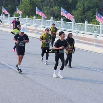 Runner Photo 7133028