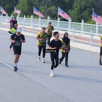 Runner Photo 7133029