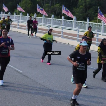 Runner Photo 7133037