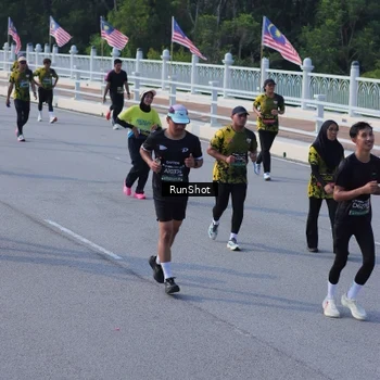 Runner Photo 7133038