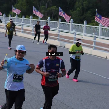Runner Photo 7133046