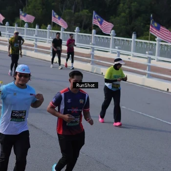 Runner Photo 7133048