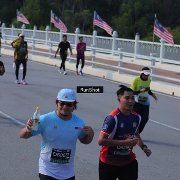 Runner Photo 7133051
