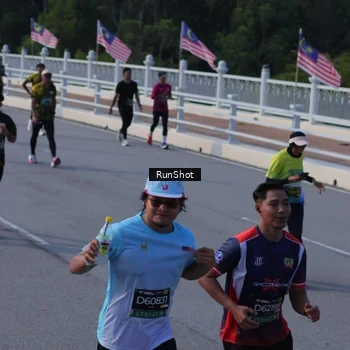 Runner Photo 7133052