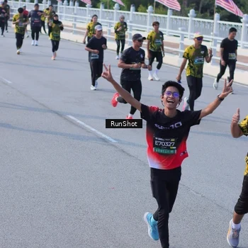 Runner Photo 7133077