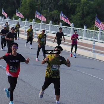Runner Photo 7133080