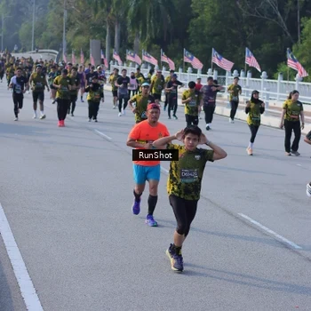 Runner Photo 7133087