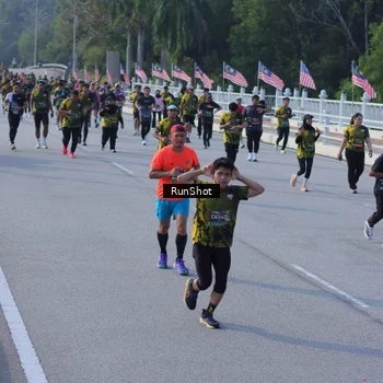 Runner Photo 7133091