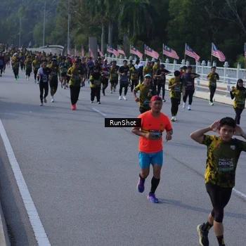 Runner Photo 7133099