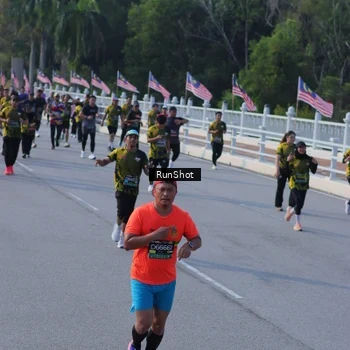 Runner Photo 7133105