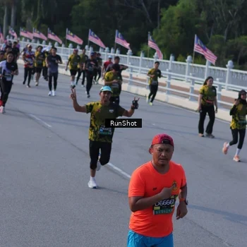 Runner Photo 7133115