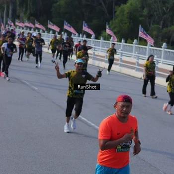 Runner Photo 7133119